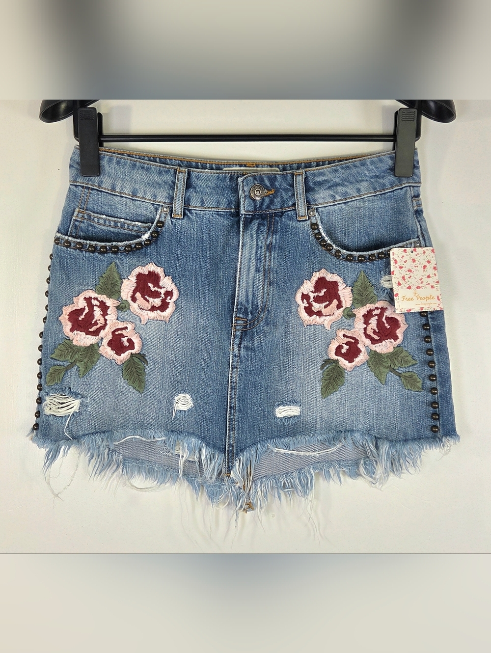 NWT FREE PEOPLE WILD ROSE EMBROIDERED DENIM MINI STUDDED SKIRT.